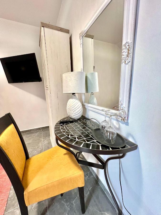 Residence Antiqua Rooms Bibinje Luaran gambar